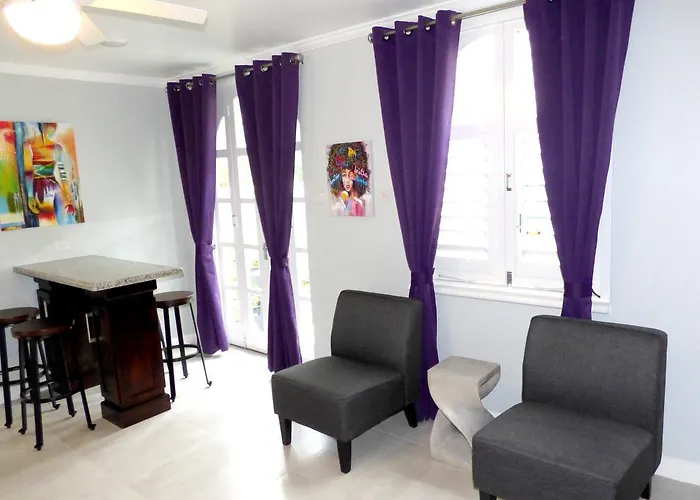 Apartahotel One Bedroom A20 3*